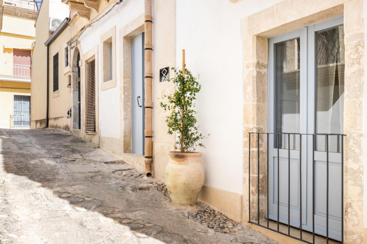 Othila Home Noto Exterior photo